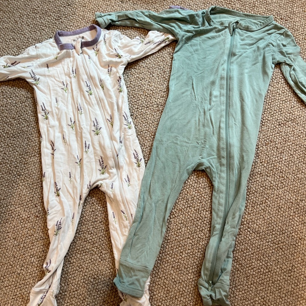 GUC set of two Kyte baby zippered rompers in 2T